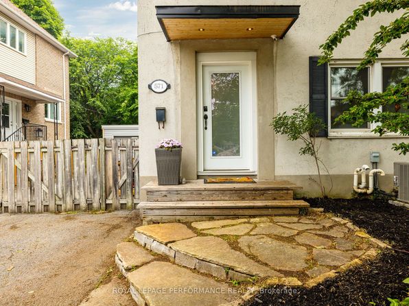 571 Churchill Ave N, Ottawa, ON K1Z 5E6