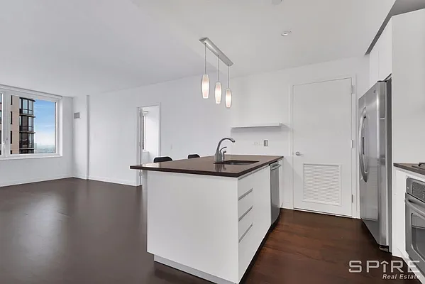 Sold by Spire Group | media 14