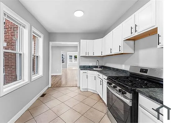 5047 Diamond St — Photo 20