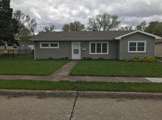 1535 Northlawn Rd, Davenport, IA 52804