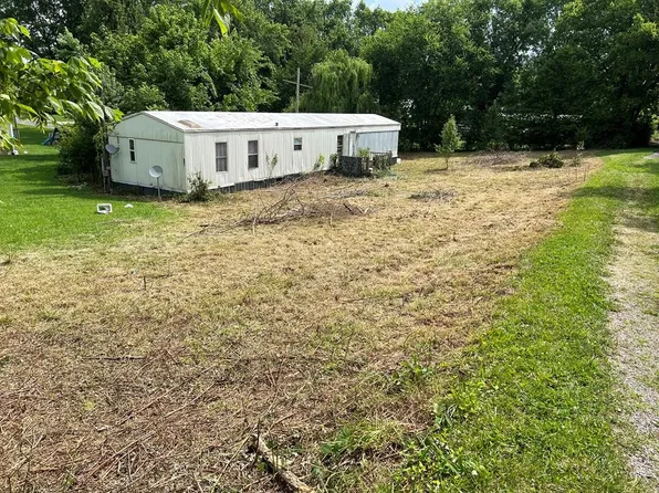 710 Thompson St, Newport, TN 37821