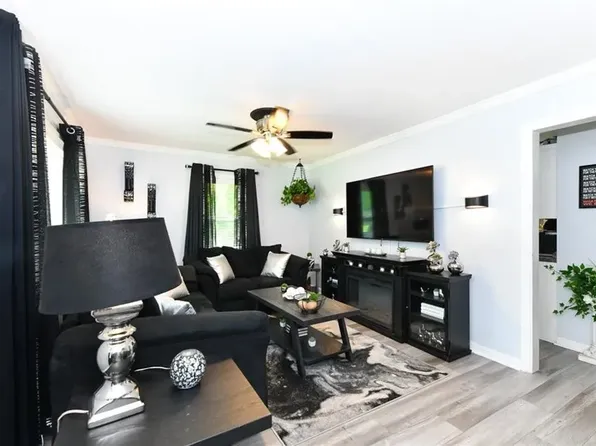 834 Ross Ave, Greensboro, NC 27406