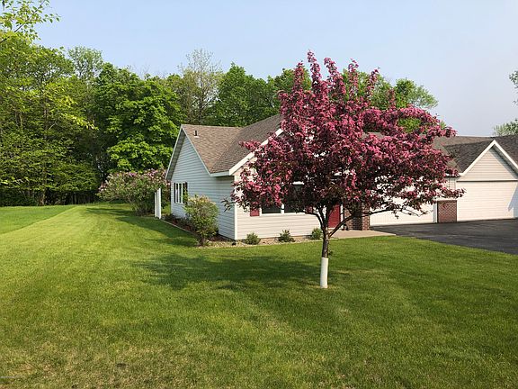 2nd image of 326 Shorewood Cir