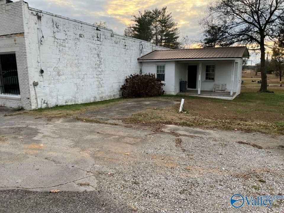 2nd image of 2814 Highway 55 W