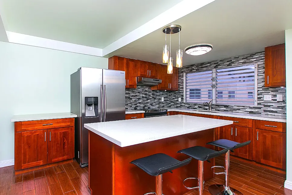 2 bed, 1.5 bath, 897 sqft, $2,450 — Photo 3