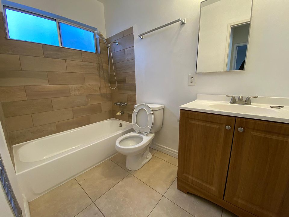 1st image of 130 S Adams St #25