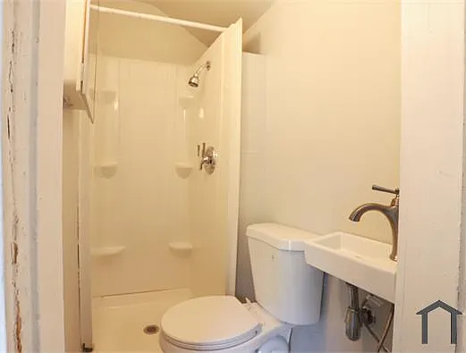 8910 Vineyard Ave #UP — Photo 6