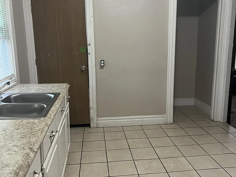 119 Hobart St #1 — Photo 10