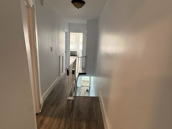 4th image of 731 E Cornwall St