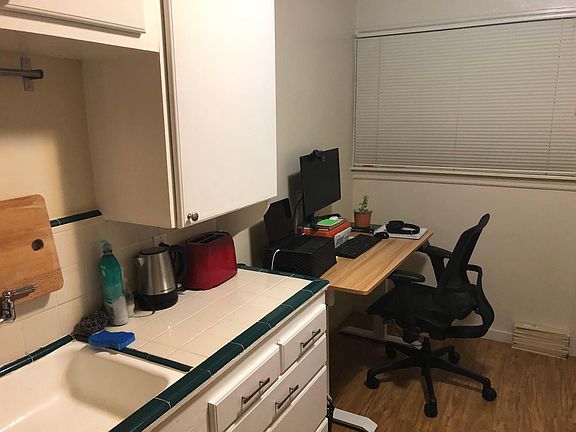 3rd image of 818 Hopkins Ave #818