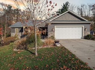 313 Tiger Ct, New Carlisle, IN 46552