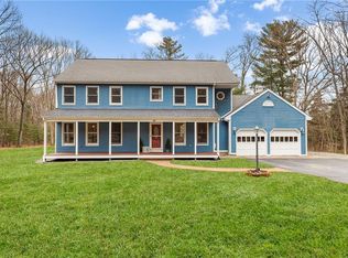 41 Signal Rock Dr, North Kingstown, RI 02852