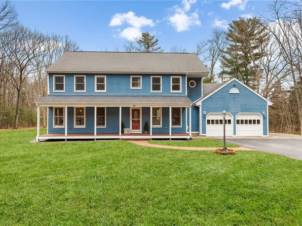 41 Signal Rock Dr, North Kingstown, RI 02852