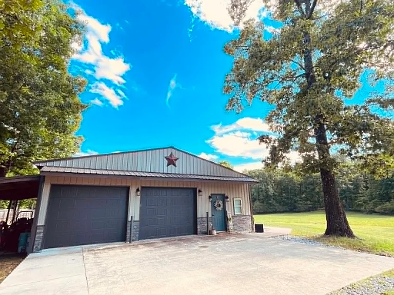 6121 Red Bud Ln — Photo 21