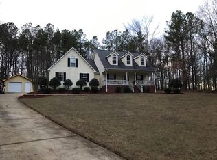 204 Millstone Dr, Commerce, GA 30530