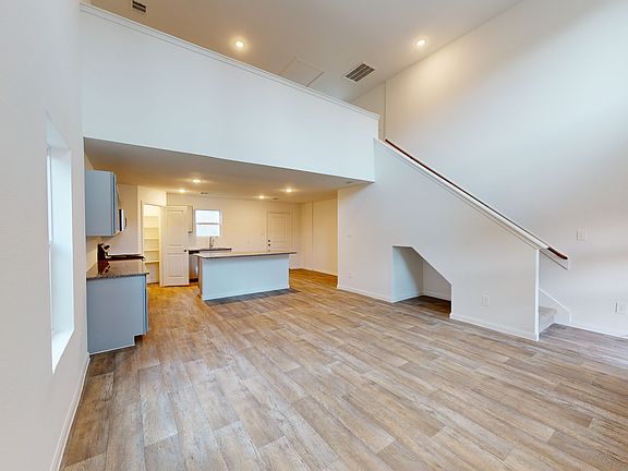 4th image of 16737 Marie Village Dr #Lp7iha