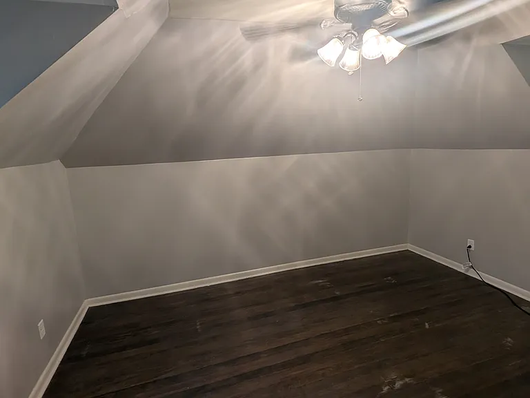 1411 Neosho St — Photo 4