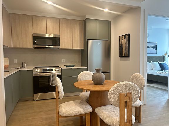 5th image of 2366 Bedford Ave #315