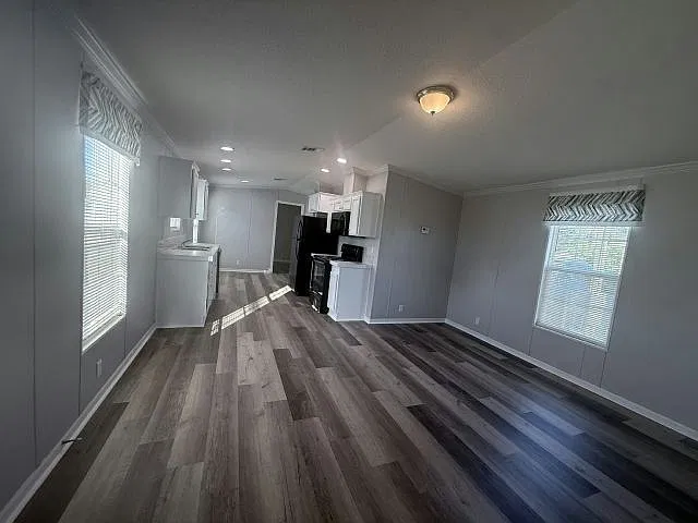 2 bed, 768 sqft, $1,750 — Photo 4