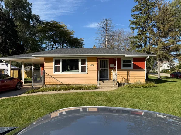 2324 Hermon Ave, Zion, IL 60099