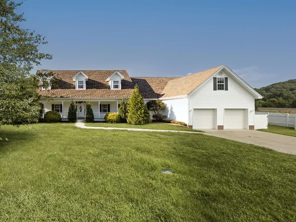 1015 Violet Ln, Louisa, KY 41230