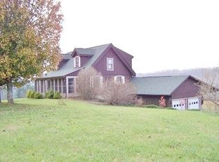 692 Buck Trl, Woodlawn, VA 24381