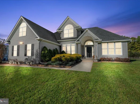 13100 Hillmeade Ct, Charlotte Hall, MD 20622