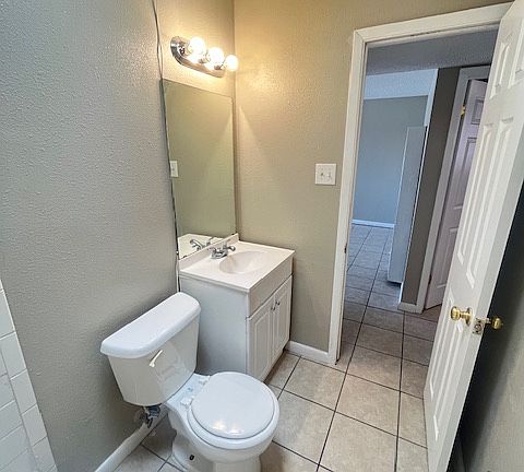 4th image of 8320 Comet St #8320