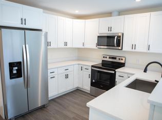887 Federal Rd UNIT 4, Brookfield, CT 06804