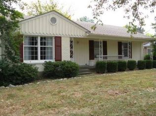 220 N Chadwick Rd, Louisville, KY 40223