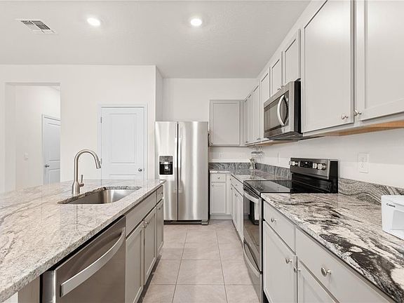 5th image of 17522 Crescent Moon Loop