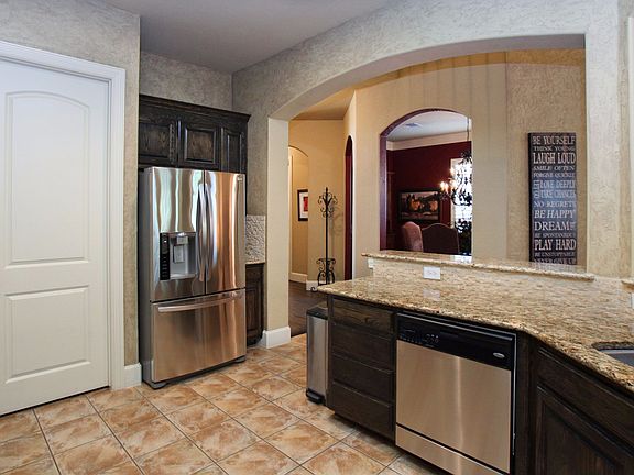 5th image of 4185 Sicily Dr