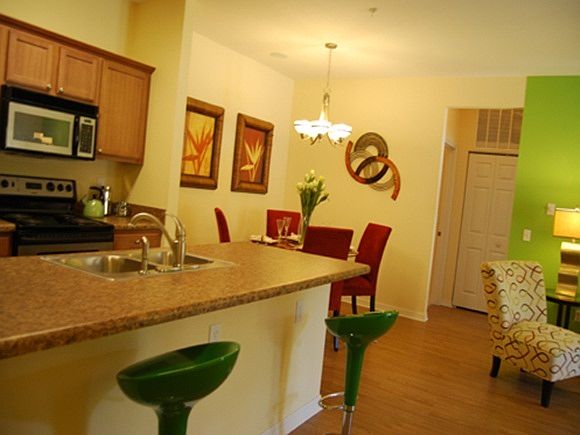Kitchen/Dining Area