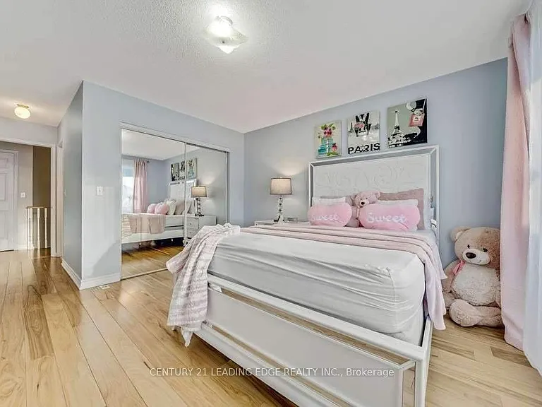 25 Mondeo Dr — Photo 26