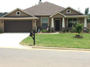 308 Cordoba Trl, Longview, TX 75605