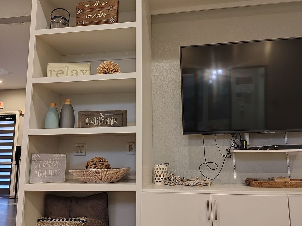 2nd image of 4891 Collwood Blvd #2317