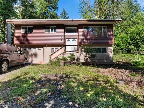 21128 Landstrom Rd, Hope, BC V0X 1L3