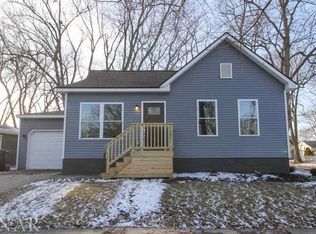 1201 Wright St, Bloomington, IL