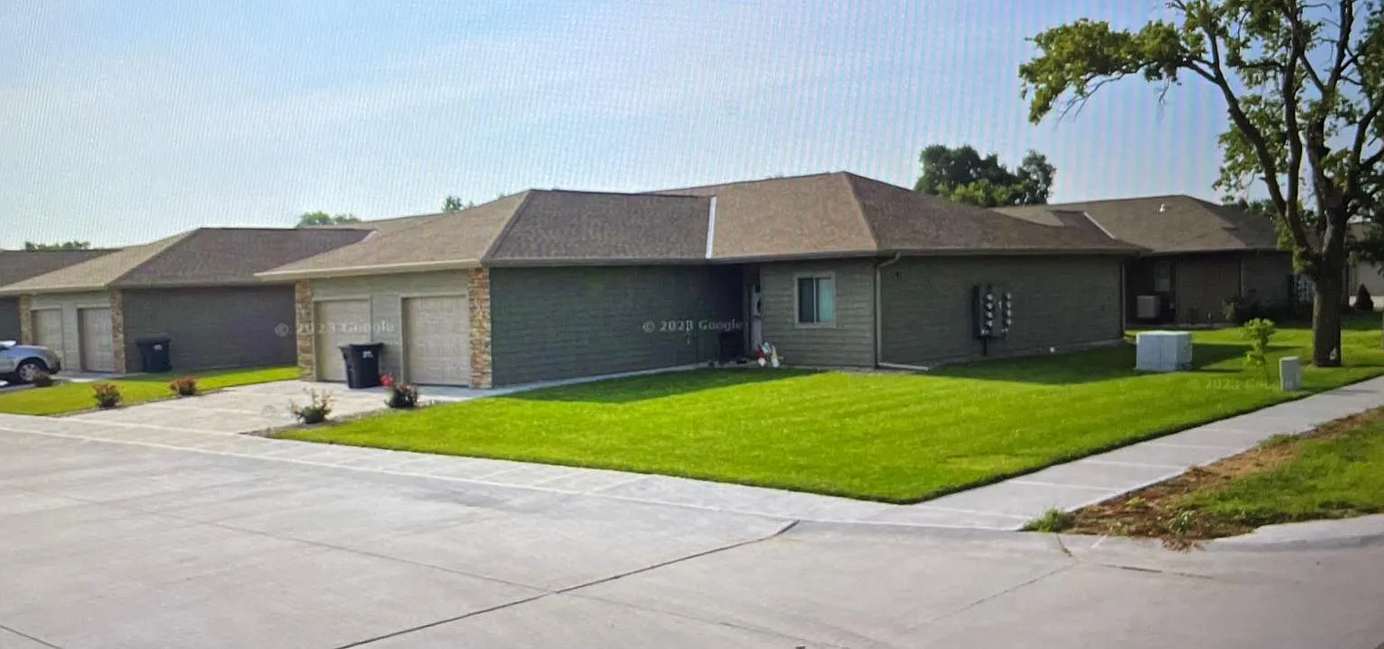 2 bed, 1125 sqft, $1,500 — Photo 1