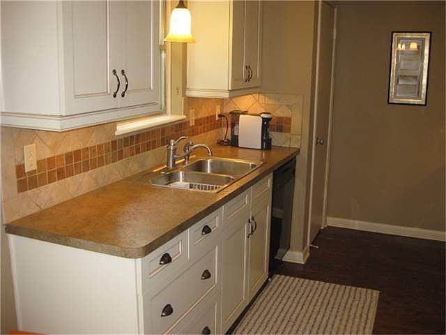 2nd image of 13651 Greenway Dr