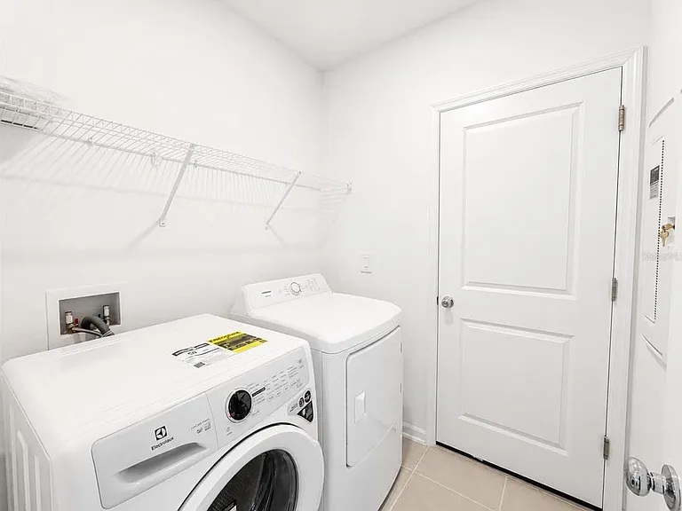 3602 Hardman Dr — Photo 10