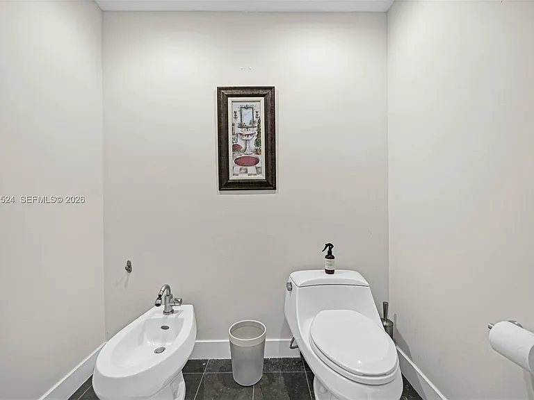 3801 Collins Ave #1102 — Photo 34