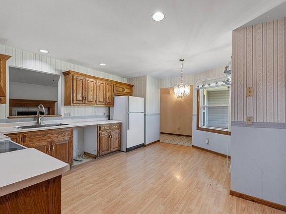 4th image of 100 Deer Ridge DRIVE