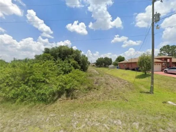 635 Tomasello Ave, Lehigh Acres, FL 33974