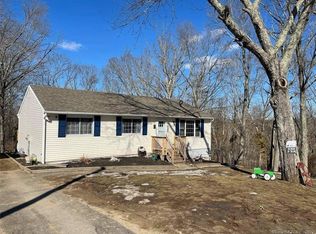 14 Plainview Dr, Danielson, CT 06239