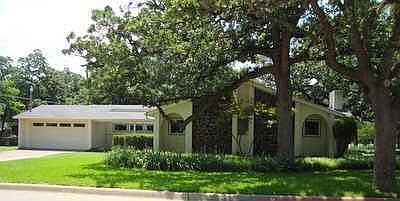 2nd image of 3228 Woodthrush Ln
