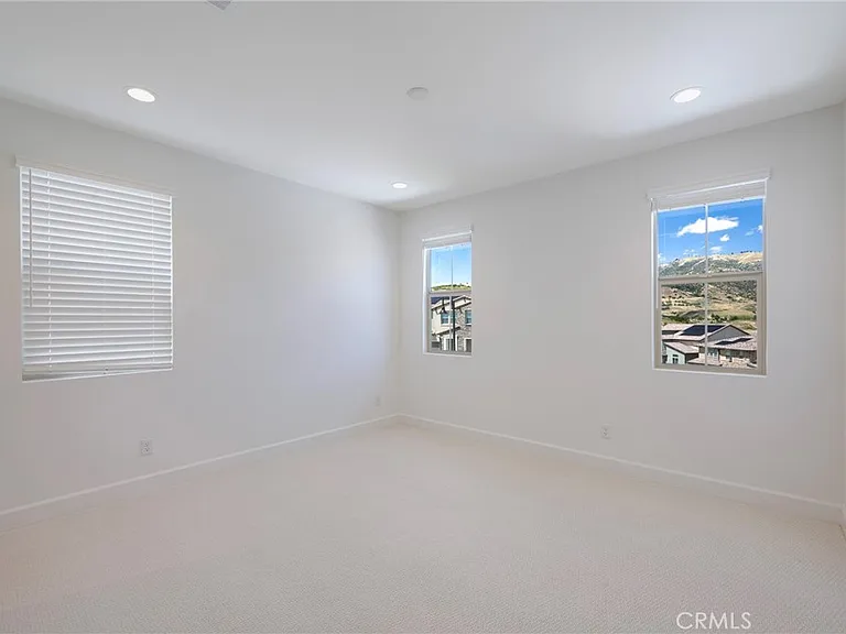 21204 Currant Ct — Photo 65