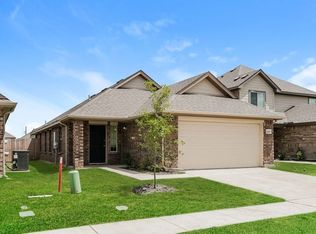 1609 Matthew Dr, Ennis, TX 75119