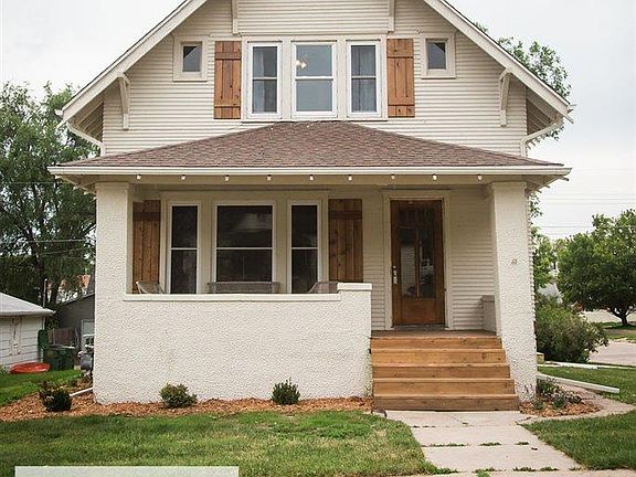 2nd image of 1217 N Burlington Ave