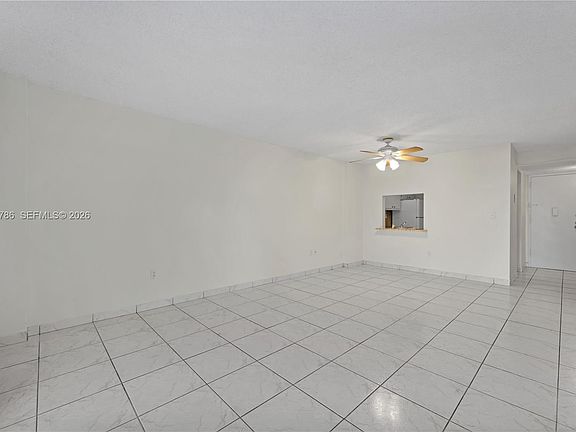 4th image of 16751 NE 9th Ave APT 410
